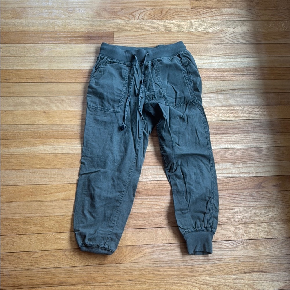 Women’s Gap Jogger Pants